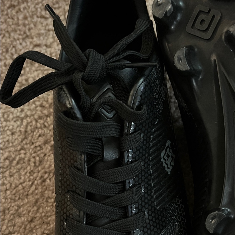 Umbro Black Men's cleats size 7.5 - Picture 5 of 5